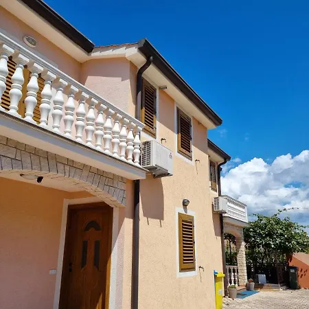 Juli No3 & No4 Appartement