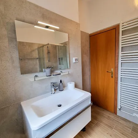Apartament Juli No3 & No4 Mugeba