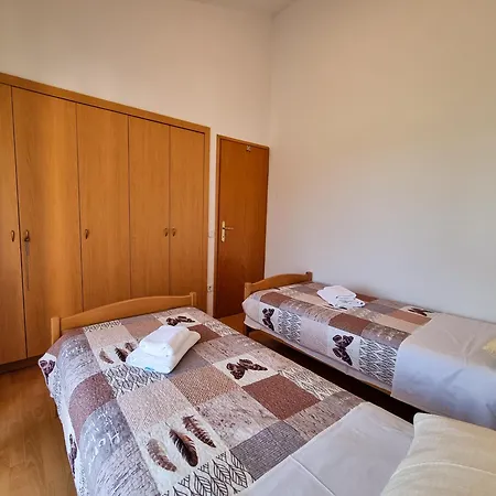 Juli No3 & No4 * Mugeba