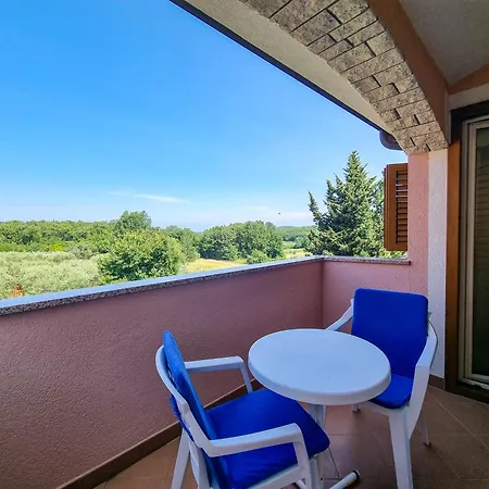 Juli No3 & No4 Апартаменты *