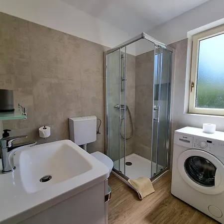 Juli No3 & No4 Апартаменты *