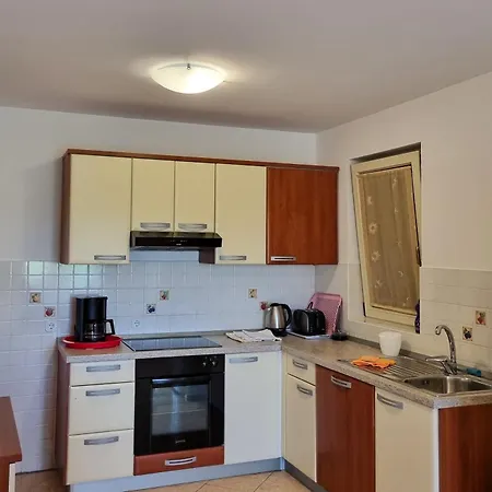 Juli No3 & No4 Mugeba