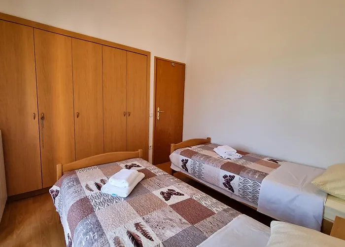 Juli No3 & No4 * Mugeba