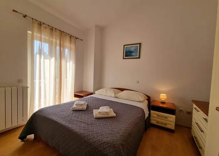 Juli No3 & No4 * Mugeba