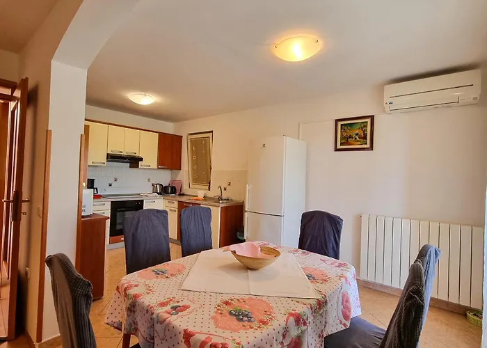 Juli No3 & No4 Mugeba