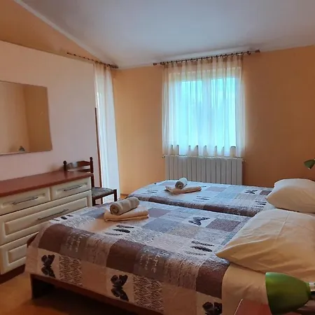Apartment Juli No3 & No4 *