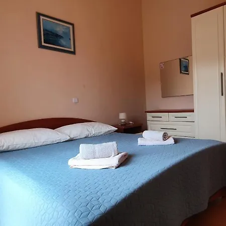 Apartment Juli No3 & No4 *