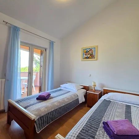 Apartment Juli No3 & No4 Mugeba